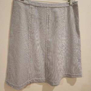 Like New Talbots Traditional Seersucker A-line Skirt - Size 10